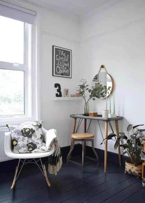 踢脚线颜色配技巧